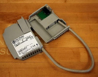 Allen Bradley 1769-CRL1 E/S compacta de derecha a izquierda 1 pie Cable de expansión. Serie-A Foto 1 de 4