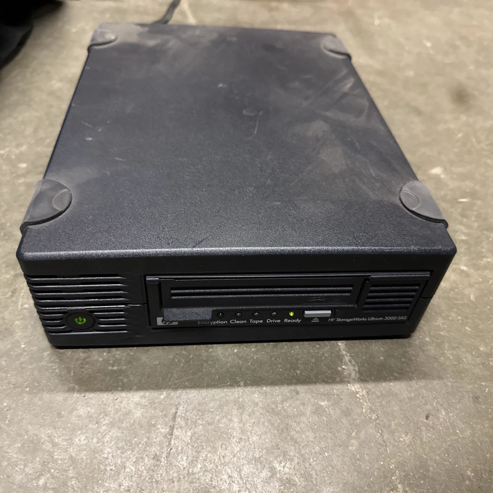HP EH958B LTO5 Ultrium 3000 SAS External Tape Drive 596279-001. (p6) - Image 1 of 1
