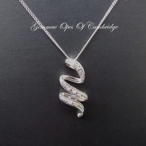 9k 9ct Gold Necklace White Gold Diamond Spiral Pendant 18" Curb Chain 1.55g - Picture 1 of 5