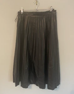 Bagatelle Collection Black Faux Leather Pleated Skirt, Small, Stylish - Picture 1 of 7