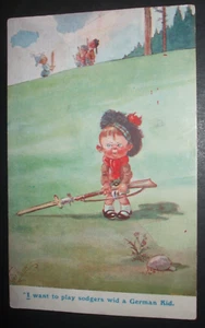 WW1 Comic GEWEHR BAJONETT SCHOTTISCHER JUNGE KILT ICH WILL SOLDATEN SPIELEN MIT EINEM DEUTSCHEN KIND - Bild 1 von 2