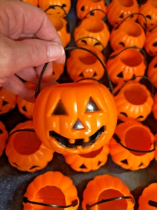 41 pc Pumpkin Plastic Treat Pails Buckets Mini Candy Halloween Party Favors - Picture 1 of 7