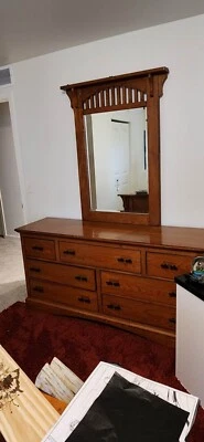 Juego de dormitorio de 4 piezas con colchón Lexington Furniture original Foto 1 de 4