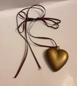 Vintage Antique Collectible Solid Metal Heart Ornament or Weight - Picture 1 of 5
