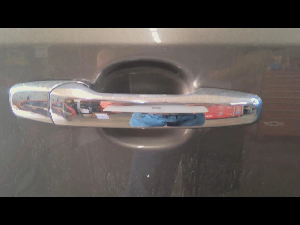 Manija de puerta exterior trasera derecha usada se adapta a: montaje de manija de puerta Lincoln MKX 2012 Foto 1 de 4