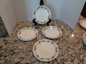 CORNING CORELLE - VITRELLE GEOMETRIC SQUARED - 4 BREAD PLATES - Picture 1 of 6