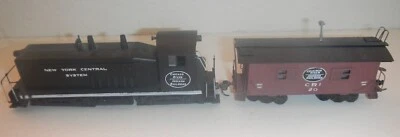 CR&I Chicago River & Indiana NYC Con-Cor HO SW Powered & Custom Caboose + More - Image 1 of 4