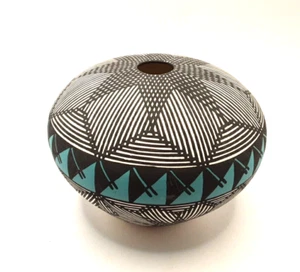 Garcia Acoma NM Pueblo vaso semi ceramica 8 stelle design geometrico firmato - Foto 1 di 14