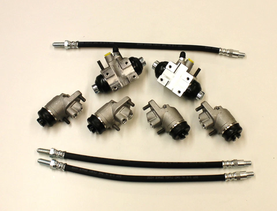 AUSTIN HEALEY 100 BN1 TO CE221403 CAR SET BRAKE WHEEL CYLINDERS & FLEXIBLE HOSES - Image 1 of 1