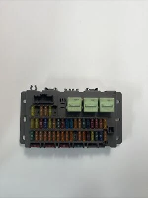 2002 - 2006 Mini Cooper Relay Control Junction Block Fuse Box  OEM   6 906 600 - Image 1 of 4