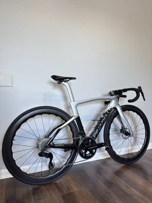 Pinarello Dogma F 50 2022 Plutonio Flash Dura Ace Foto 1 de 4