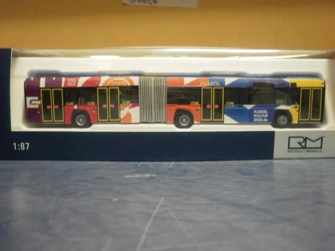 Rietze Gelenkbus Solaris Urbino 18 '19 KVG Kassel Kultur 2022 77507 - Bild 1 von 1