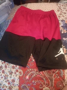 Nike Air Jordan  Basketball Shorts Blk/Red Youth Sz Large - Picture 1 of 3