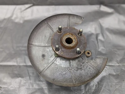 Mazda Miata 2004-2005 husillo trasero nudillo lado del pasajero sin ABS N067-33-021 Foto 1 de 4