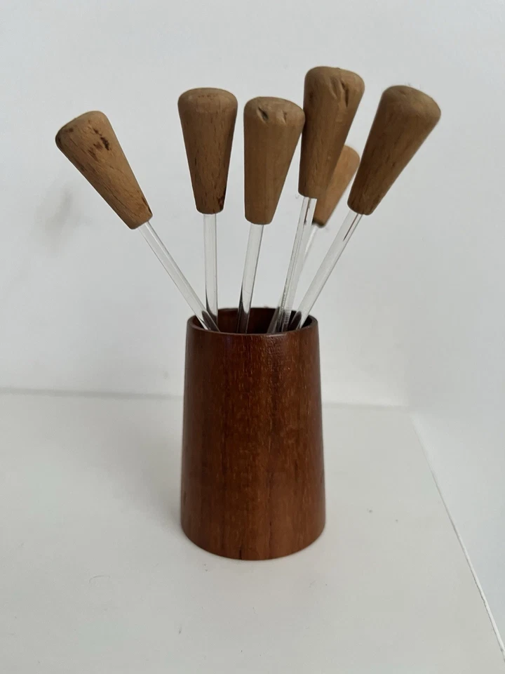 6 Vintage Cocktail- Spieße Picker, Teakholz Behälter - Bild 1 von 2