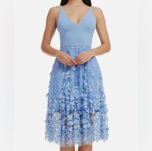 Kleid The Population Darleen V-Ausschnitt bestickt Mesh Midikleid himmelblau Large - Bild 1 von 9