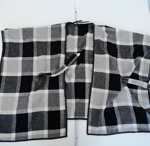 M&S Poncho XL Grey Womens Shawl Knit Check - Picture 1 of 10