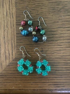 Christmas Wreath Earrings Pierced VINTAGE 2 SETS - Picture 1 of 6