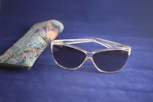 Dolce and Gabbana women's sunglasses with case - Picture 1 of 5
