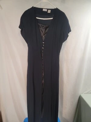 Vestido largo Newport news manga gorra abotonada talla 18 negro usado en excelente estado Foto 1 de 4