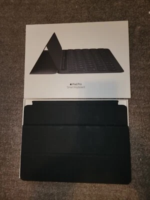 Funda Smart Cover Apple 10.5" - Gris Folio (MU7P2ZM/A) Foto 1 de 4