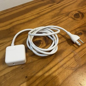 Véritable Apple 30W USB-C Macbook Pro & Air Adaptateur Secteur Chargeur avec Câble - Photo 1/3