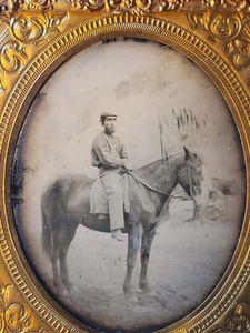 AMBROTYPE - MAN ON HORSE – SIXTH PLATE – CASED. - Picture 1 of 7