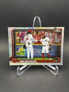 2025 Topps Series 1 - It Takes Two Reds #295 Holofoil Elly De La Cruz - Bild 1 von 3