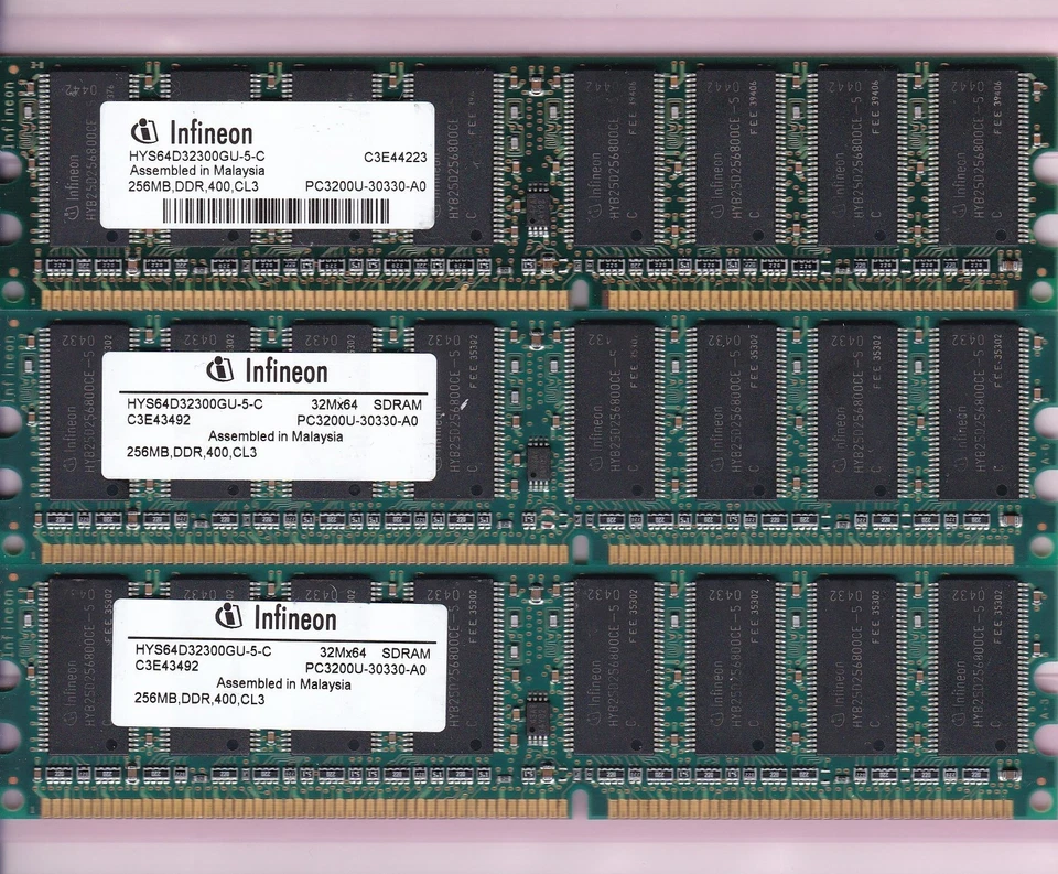 768MB 3x256MB PC-3200 INFINEON HYS64D32300GU-5-C DDR-400 DDR1 CL3 Ram Memory KIT - Image 1 of 3