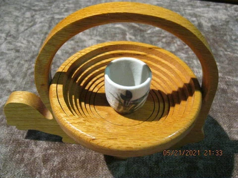 Turtle Basket Wooden Collapsible Spiral Self Standing Kitchen Dining Deco Y2K Cover