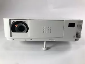 NEC NP-M322X XGA DLP 3200 Lumens Projector 2115 Lamp Hours TESTED - Picture 1 of 5