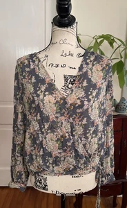 Lucky Brand Women’s Floral Long Sleeve Sawyer Wrap Lightweight Top Size S - Picture 1 of 12
