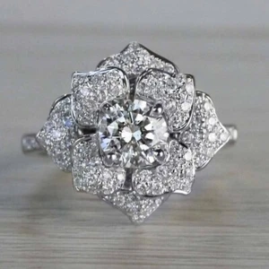 Alianza de compromiso de diamantes de corte redondo de 3 quilates enchapada en oro blanco de 14 k - Imagen 1 de 7