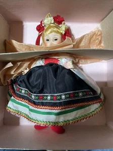 Madame alexander doll company Poland #580 - Picture 1 of 3