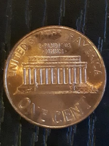 1999 D US penny, close am - Picture 1 of 7