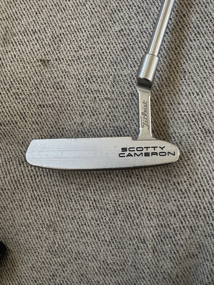 Taco de golfe putter Scotty Cameron Special Select Newport destro, 35 polegadas - Imagem 1 de 4