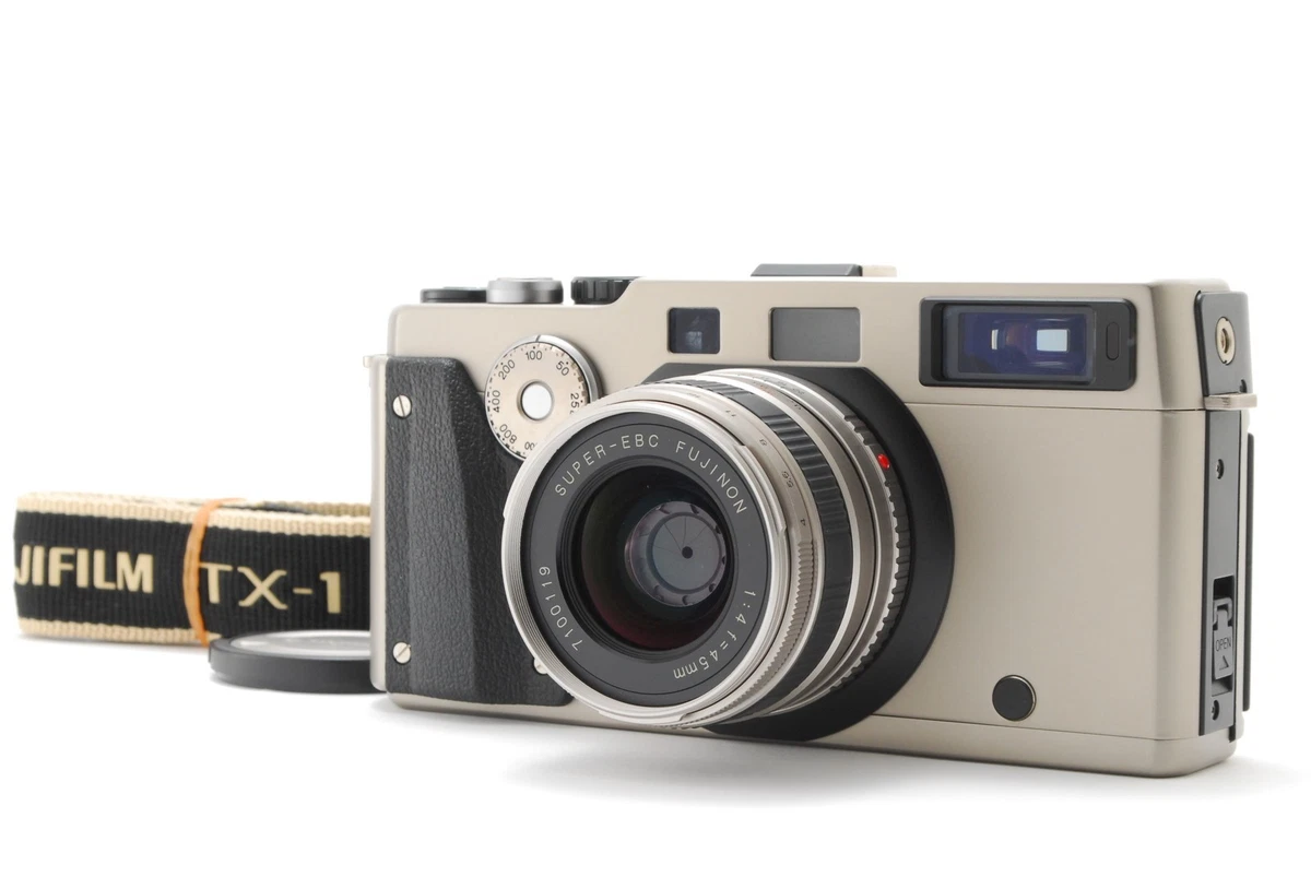 フィルムカメラ Fujifilm TX-1 + 45mm F/4 + 90mm F/4 Lens Fujifilm TX-1 35mm film camera with Fujinon SUPER-EBC 45mm f4