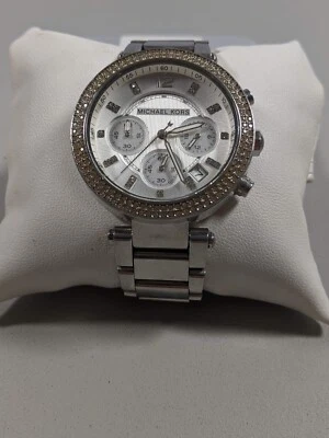 Michael Kors Silver Tone Dial Crystal Accent Round Case 39 mm Stainless Watch  - Image 1 of 4