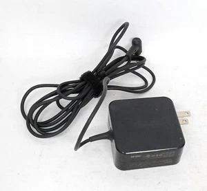 Asus Laptop Charger AC Power Adapter AD883J20  19V 2.37A - Picture 1 of 4