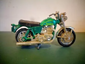 VINTAGE METAL DIE CAST NORTON 750 COMMANDO MOTORCYCLE - Picture 1 of 5