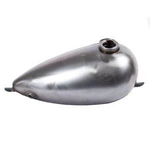 Custom Alien Head Fuel Tank Harley/Bobber Dual Filler 7.1L / 2.1 US Gallons - Picture 1 of 7