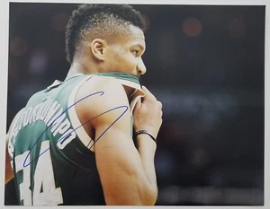 Giannis Antetokoinmpo Signed 11x14 Photo NBA Bucks Greek Freak Allstar Autograph - Picture 1 of 1