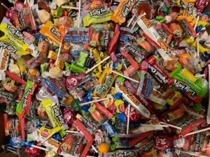 5 POUNDS BULK Halloween Trick or Treat Bag/Easter Egg Filler -Party Mix Candy - Picture 1 of 2