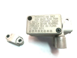  nos Genuine Kymco People 125 Master Cylinder Assy front 45530-KFA6-305 - Bild 1 von 6