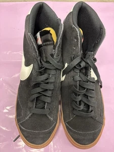 Taglia 7 - Nike Blazer 77 Vintage Mid Nero/Bianco/Gomma - Foto 1 di 5