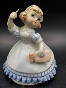 Vintage Lefton China Nurse figurine 1935 SIGNED Geo. Z. Lefton KW8950 - Picture 1 of 4