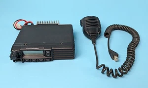 VERTEX STANDARD VX-2200-G7-25 UHF RADIO: two-way, 25w, palm mic |010-8395003 - Picture 1 of 10