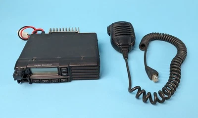 RADIO UHF VERTEX STANDARD VX-2200-G7-25: bidireccional, 25w, micrófono de palma |010-8395003 Foto 1 de 4
