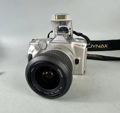Minolta Dynax 40 35mm SLR Film Camera with 28-100 AF Lens - Tested - Image 1 of 4