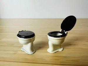 (x2) Vintage Tootsie Toy Metal Toilet Dollhouse Bathroom Miniature Rare - Picture 1 of 6